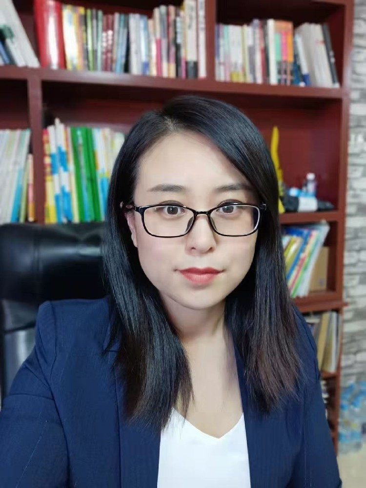 白清龙.jpg